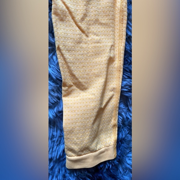 Gymshark Yellow Leggings - Picture 6 of 6